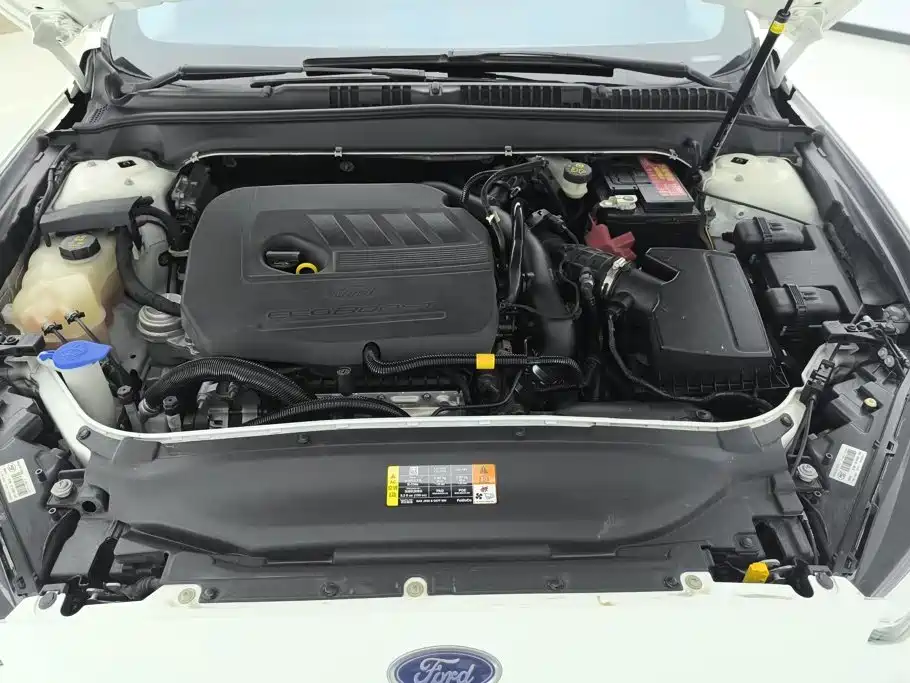 Ford Mondeo — миниатюра 10