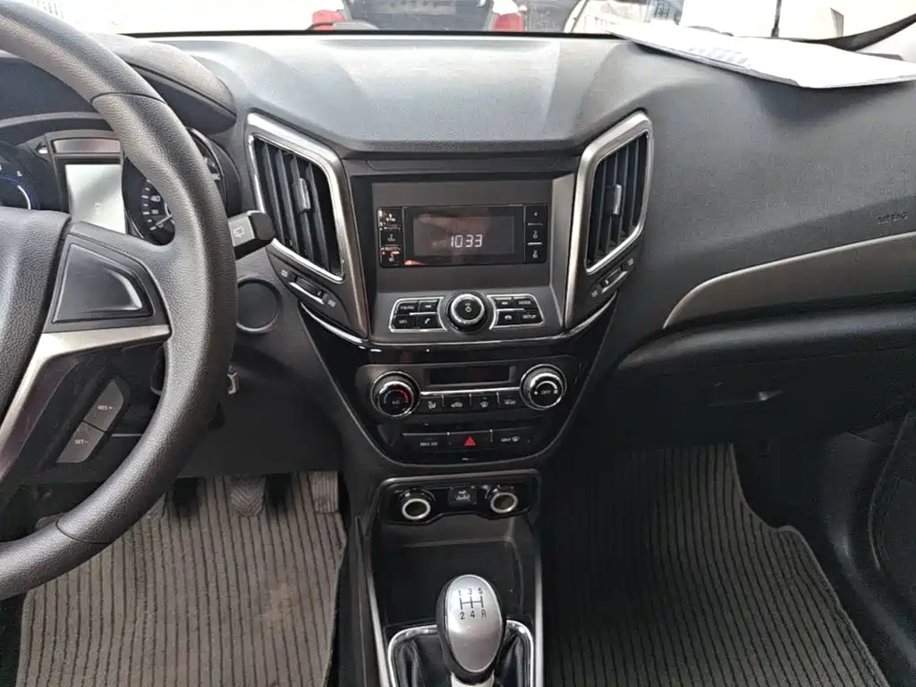 Changan CS15 — миниатюра 13