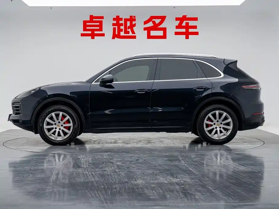 Porsche Cayenne — миниатюра 7