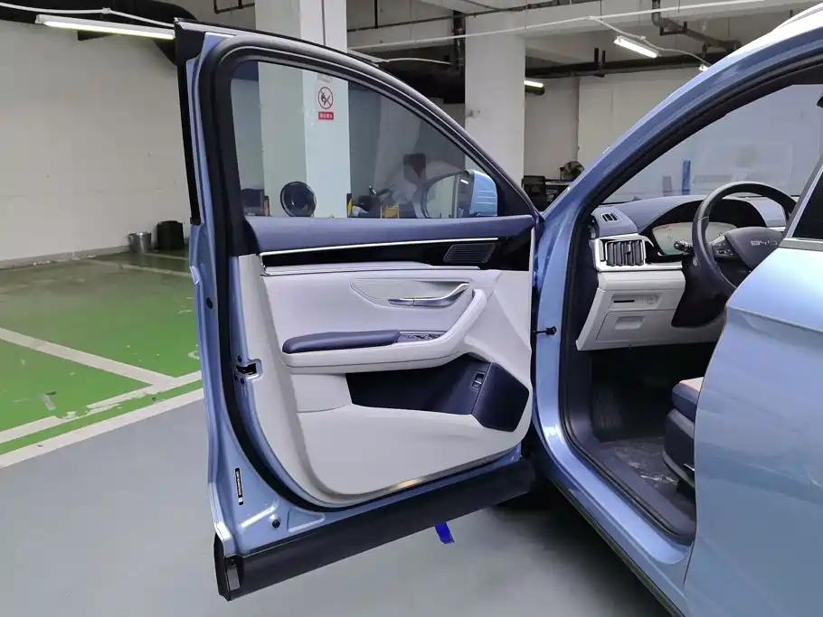 BYD PLUS New Energy — миниатюра 7