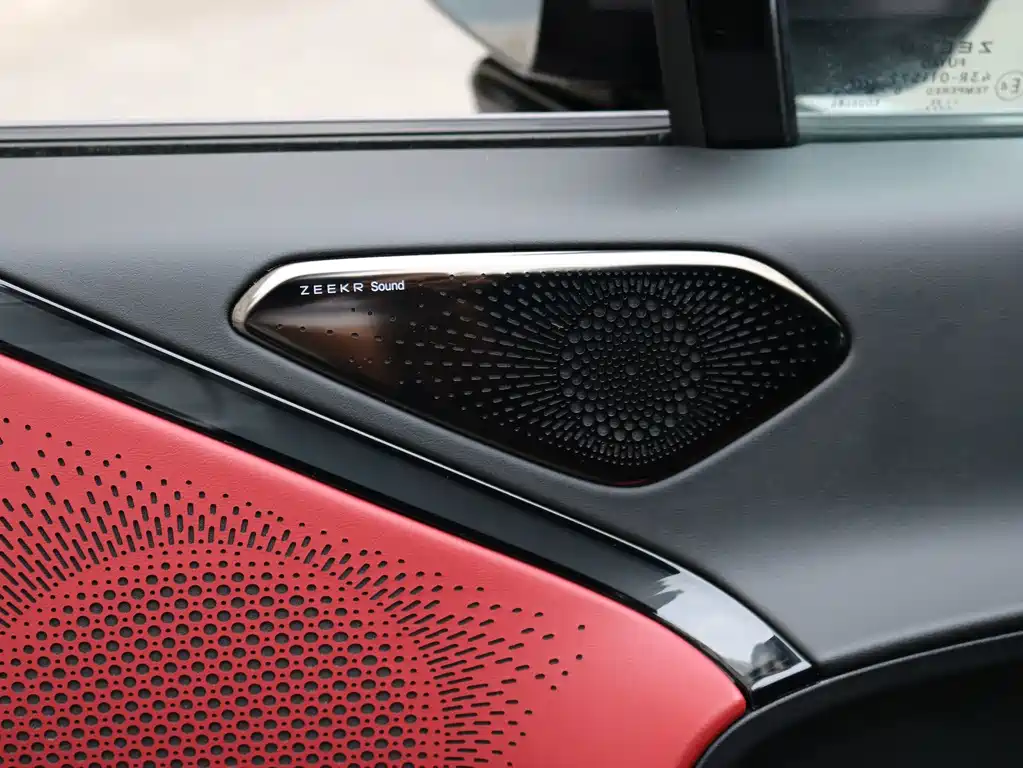 Zeekr 007GT — миниатюра 11