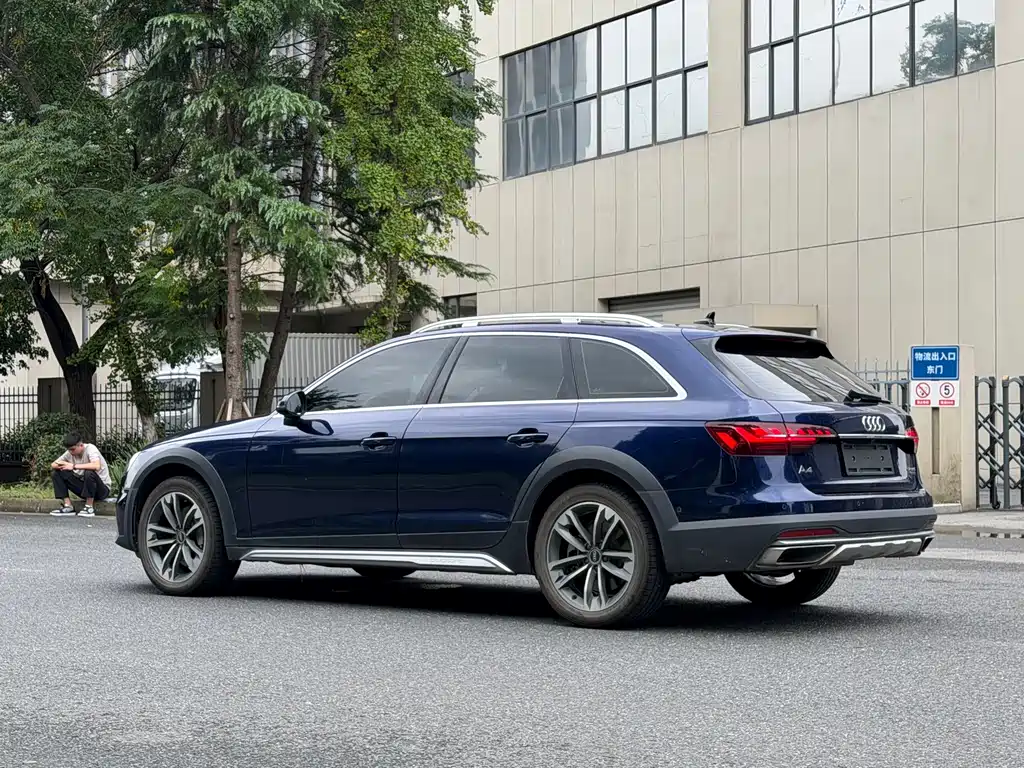Audi A4 (Import) — миниатюра 6