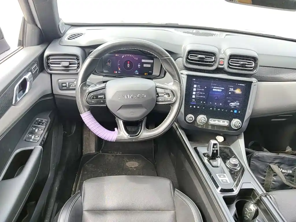 Lynk & Co 03 — миниатюра 11