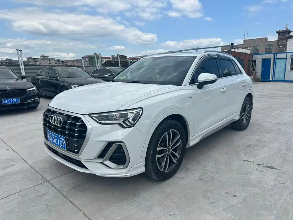 Audi Q3 2021