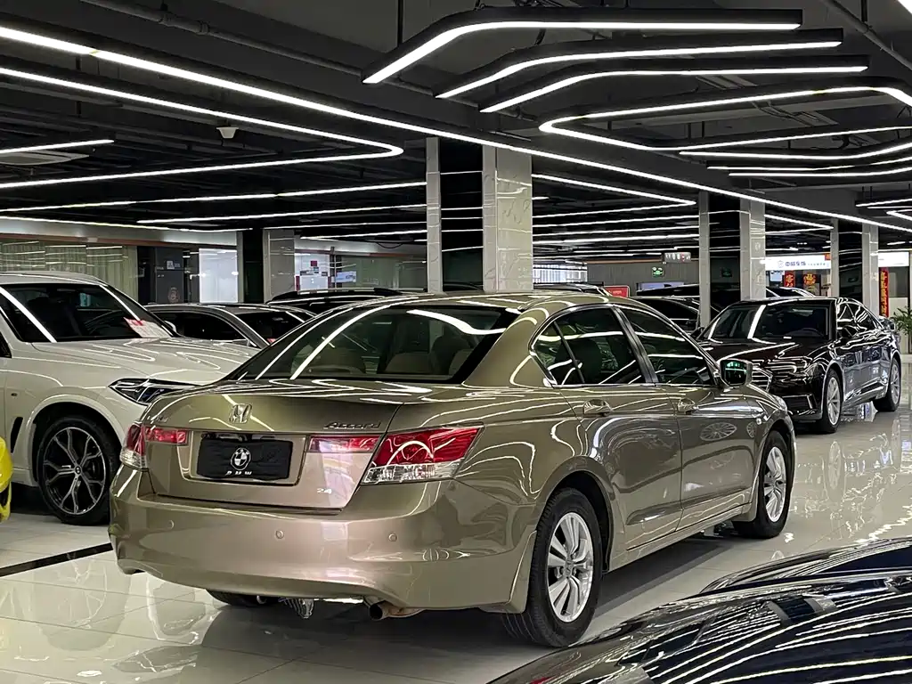 Honda Accord — миниатюра 4