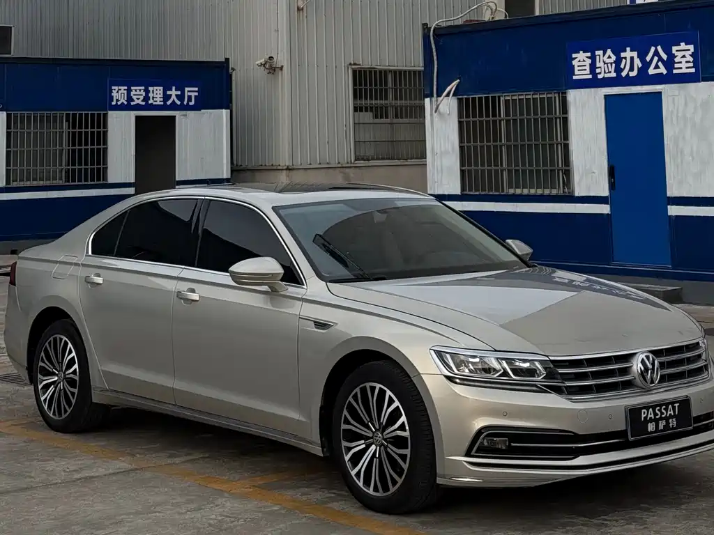 Volkswagen Phideon — миниатюра 3