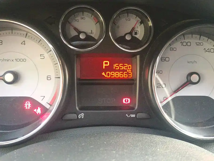Peugeot 408 — миниатюра 14