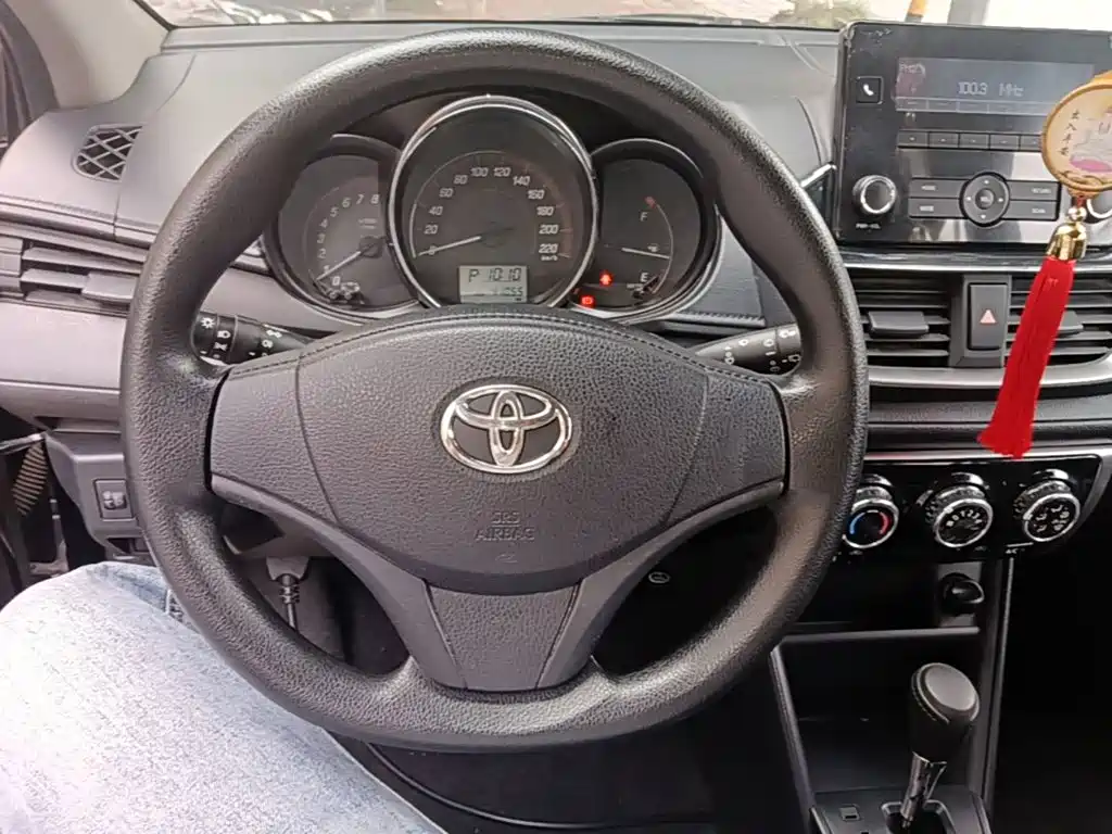 Toyota Yaris L — миниатюра 11