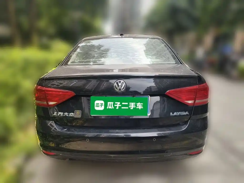 Volkswagen Lavida — миниатюра 5