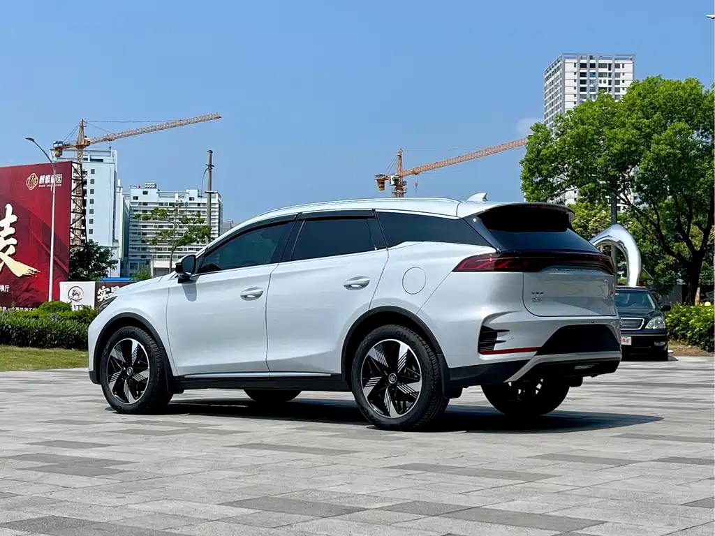 BYD Tang New Energy — миниатюра 5