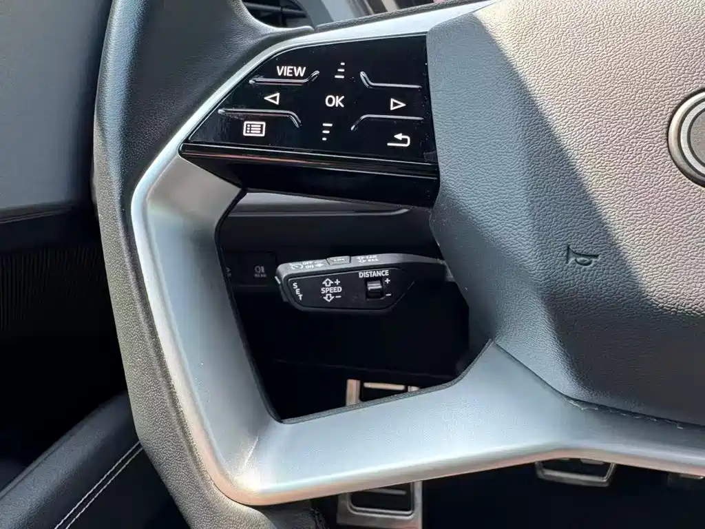 Audi Q5 e-tron — миниатюра 27