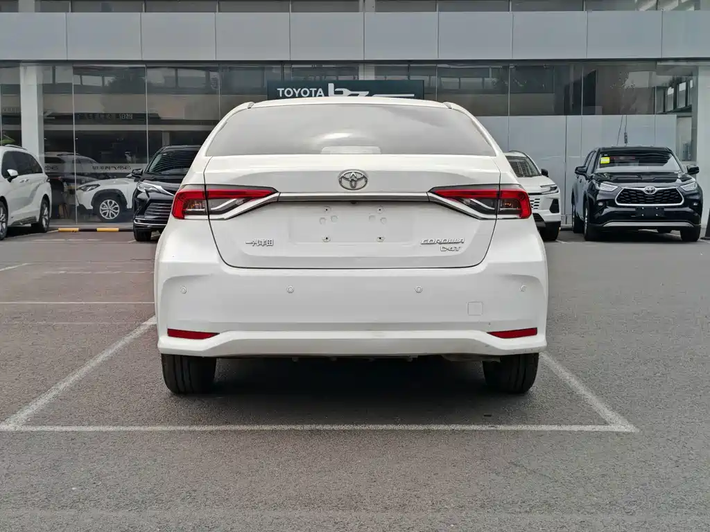 Toyota Corolla — миниатюра 15