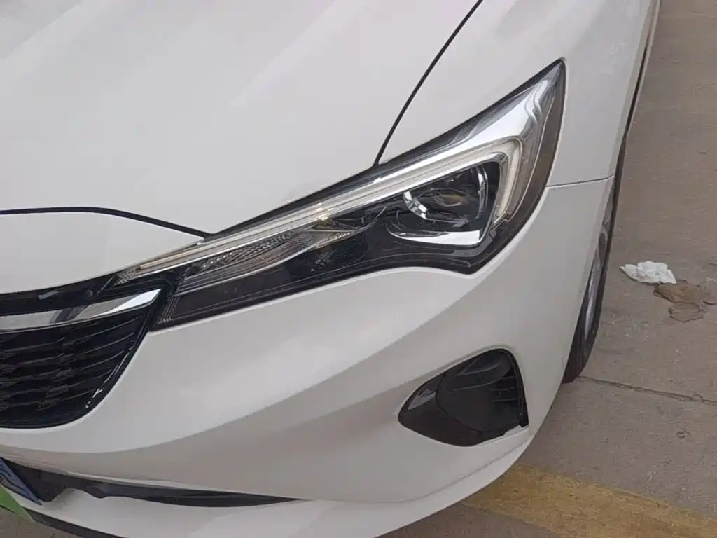 Buick Verano — миниатюра 24