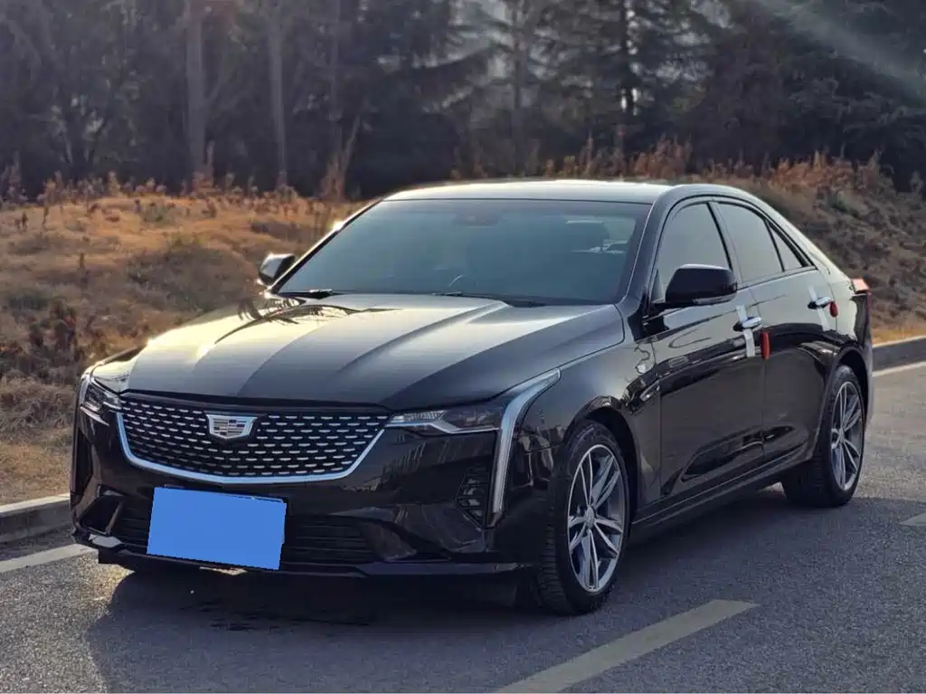 Cadillac CT4 2022