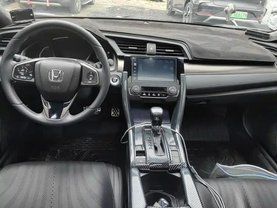 Honda Civic — миниатюра 12