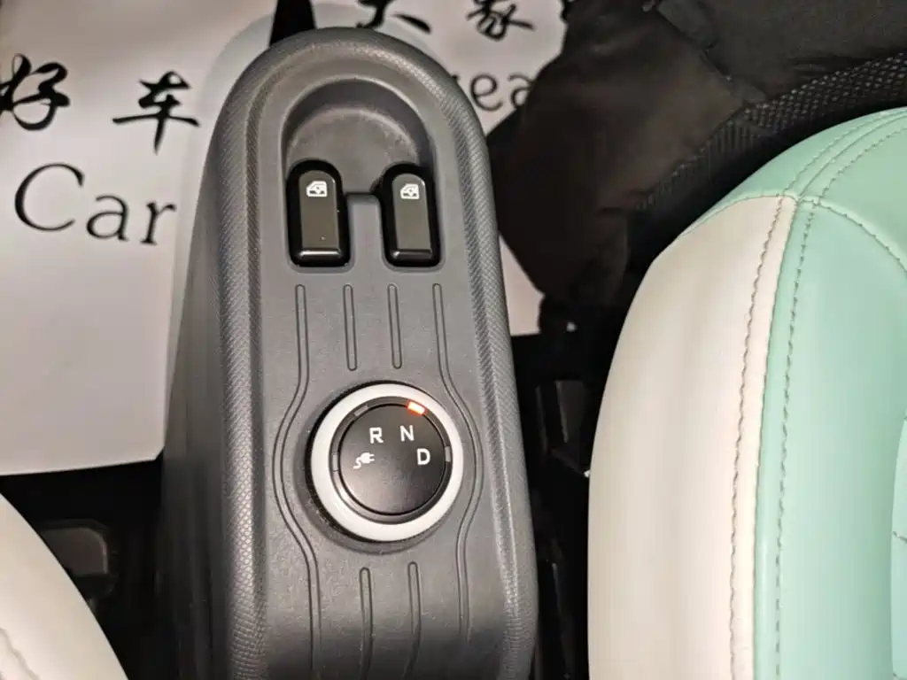 Wuling MINIEV — миниатюра 14