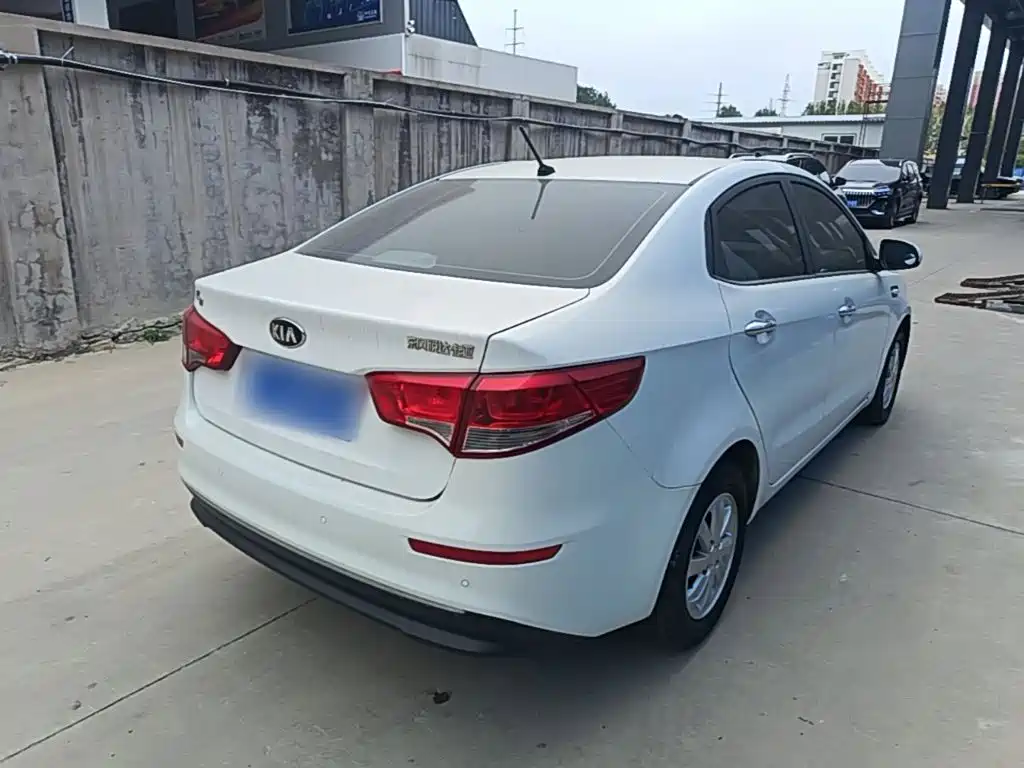 Kia K2 — миниатюра 7