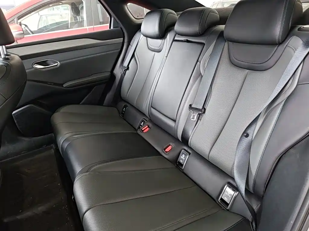 BYD Qin L — миниатюра 17