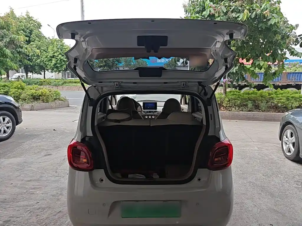 Wuling MINIEV — миниатюра 19