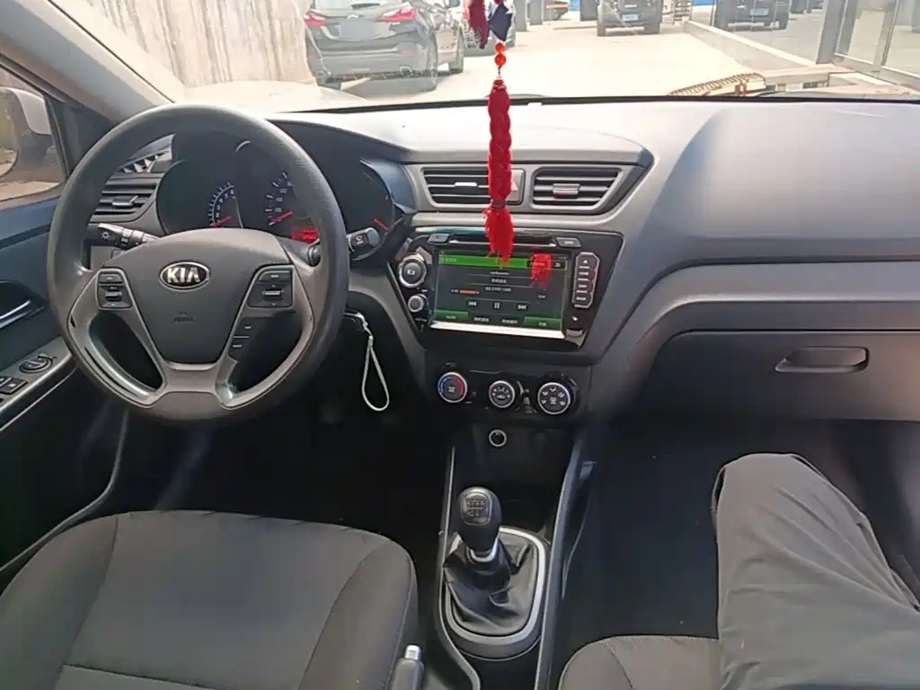 Kia K2 — миниатюра 10