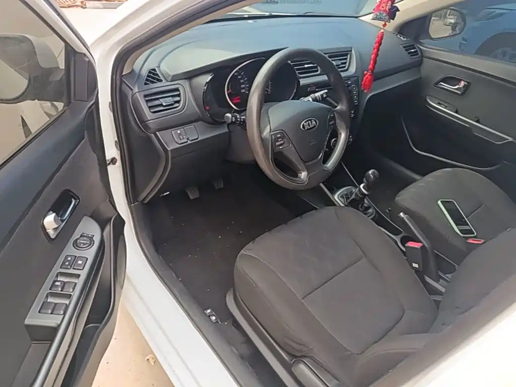 Kia K2 — миниатюра 16