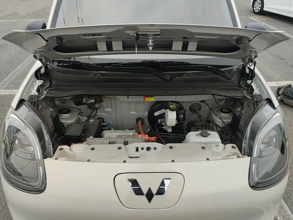 Wuling MINIEV — миниатюра 20