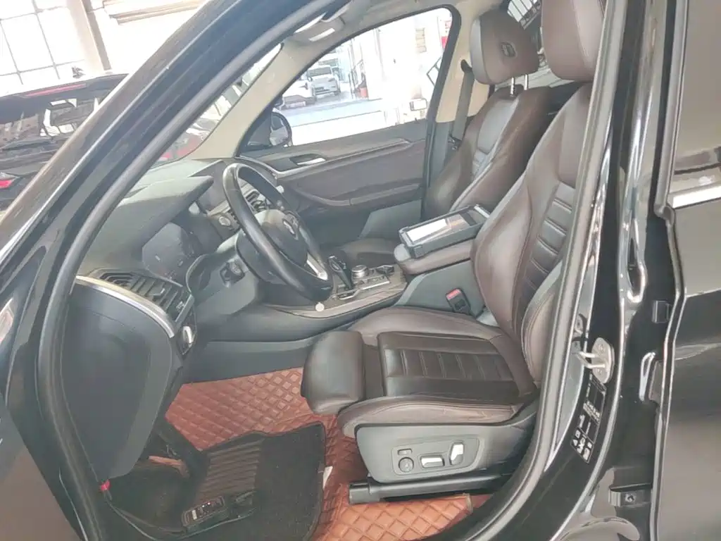 BMW X3 — миниатюра 15