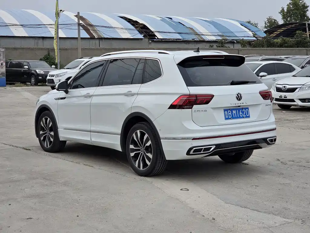 Volkswagen Tiguan L — миниатюра 9