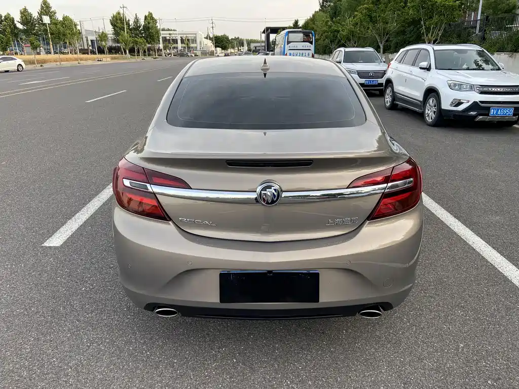 Buick Regal — миниатюра 5