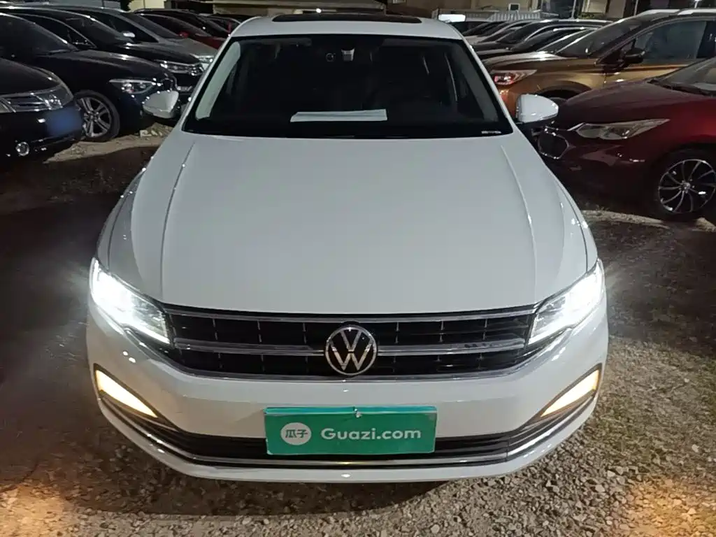 Volkswagen Bora — миниатюра 3