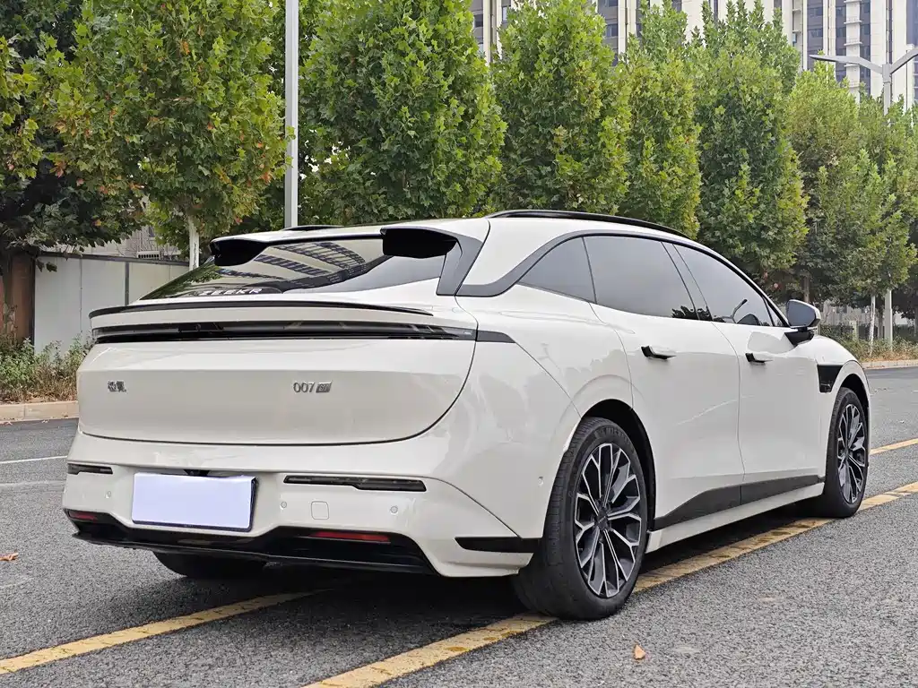 Zeekr 007GT — миниатюра 9