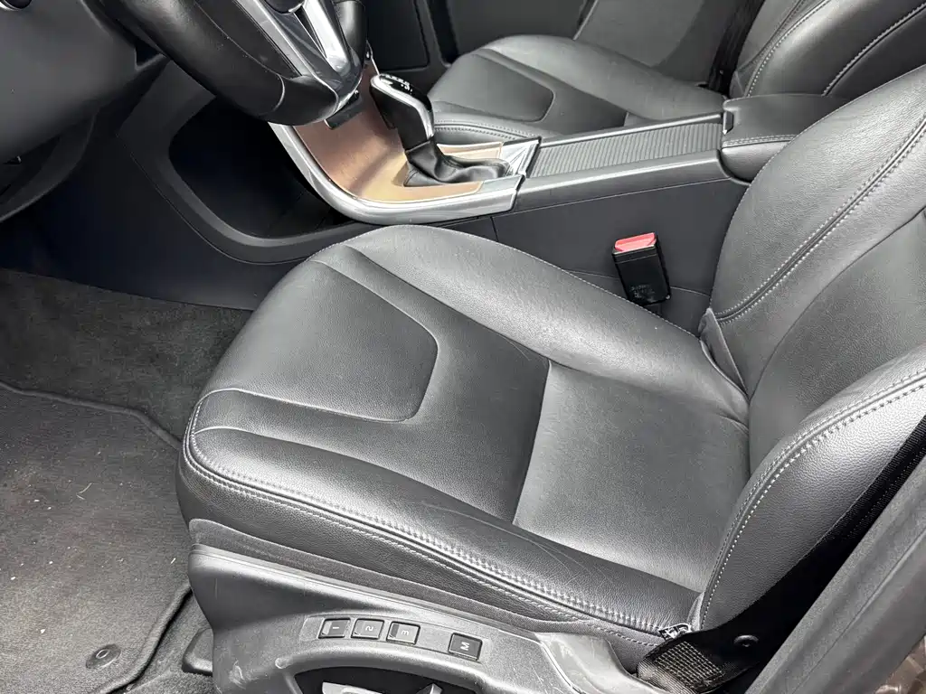 Volvo XC60 — миниатюра 17