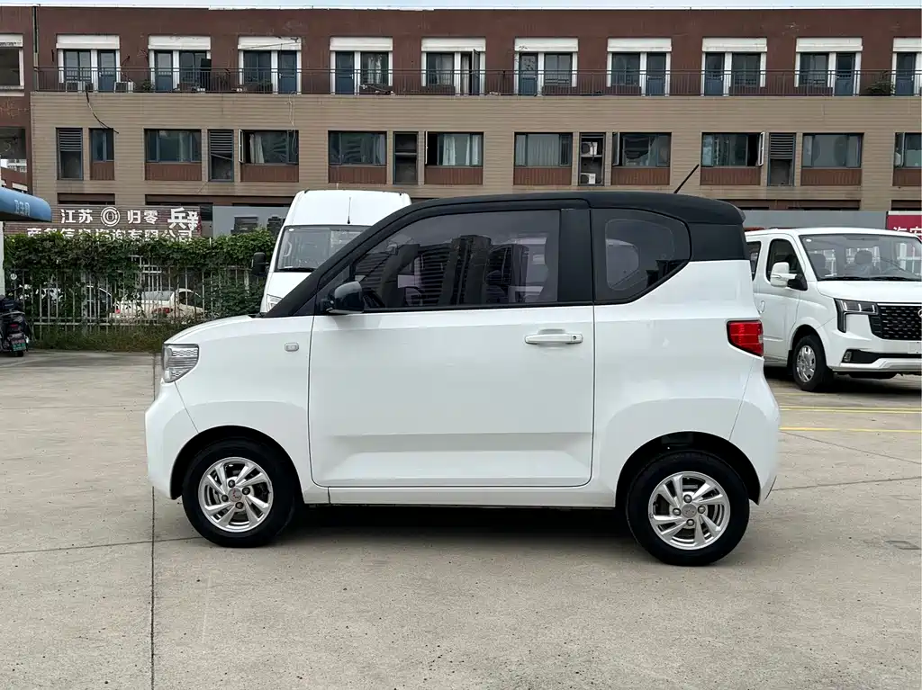 Wuling MINIEV — миниатюра 7