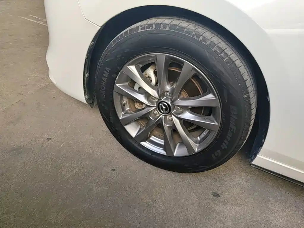 Mazda 3 Axela — миниатюра 23