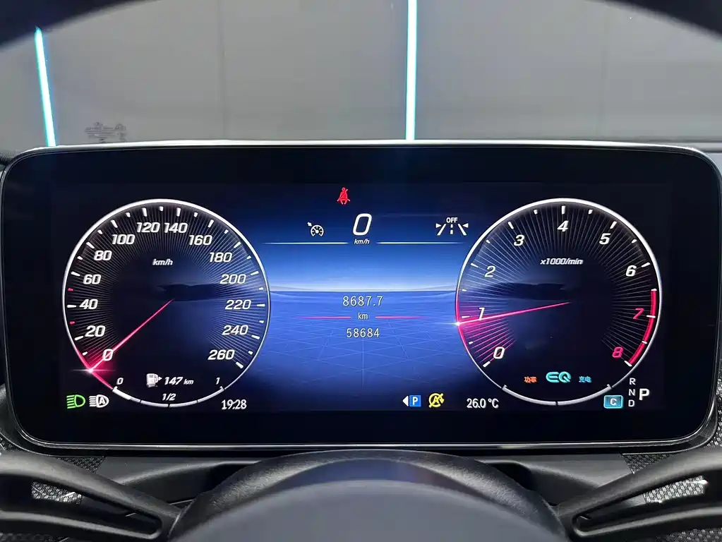 Mercedes-Benz C-Class — миниатюра 12