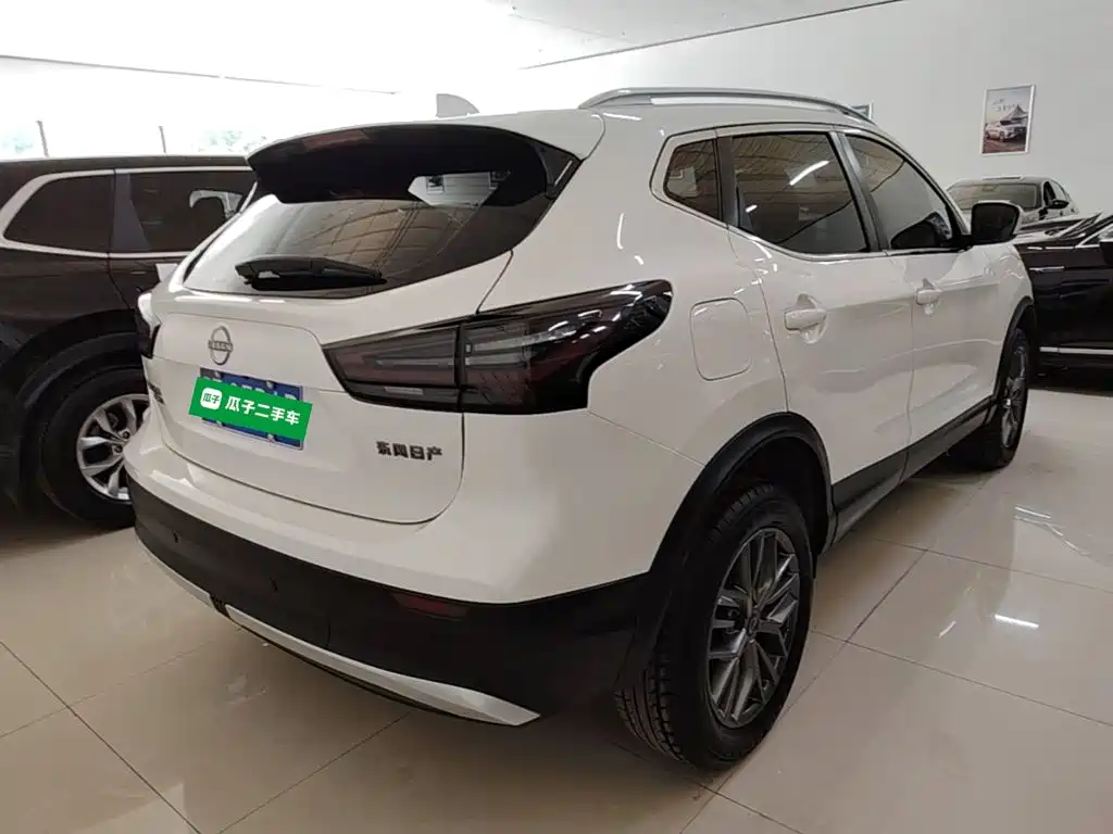 Nissan Qashqai — миниатюра 7