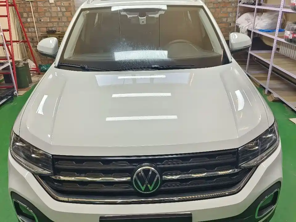 VOLKSWAGEN EXPLORING THE SHADOW