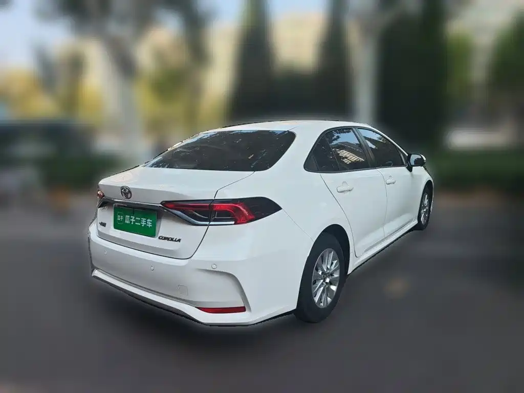 Toyota Corolla — миниатюра 6