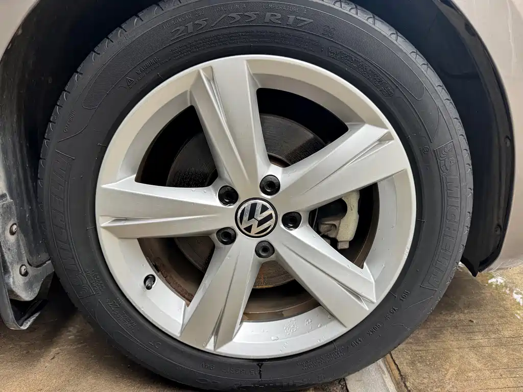 Volkswagen Passat — миниатюра 5