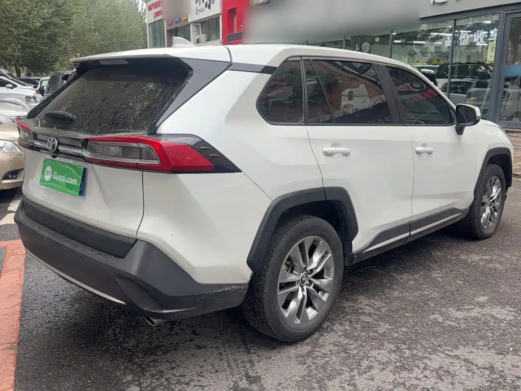 Toyota Wildlander — миниатюра 13