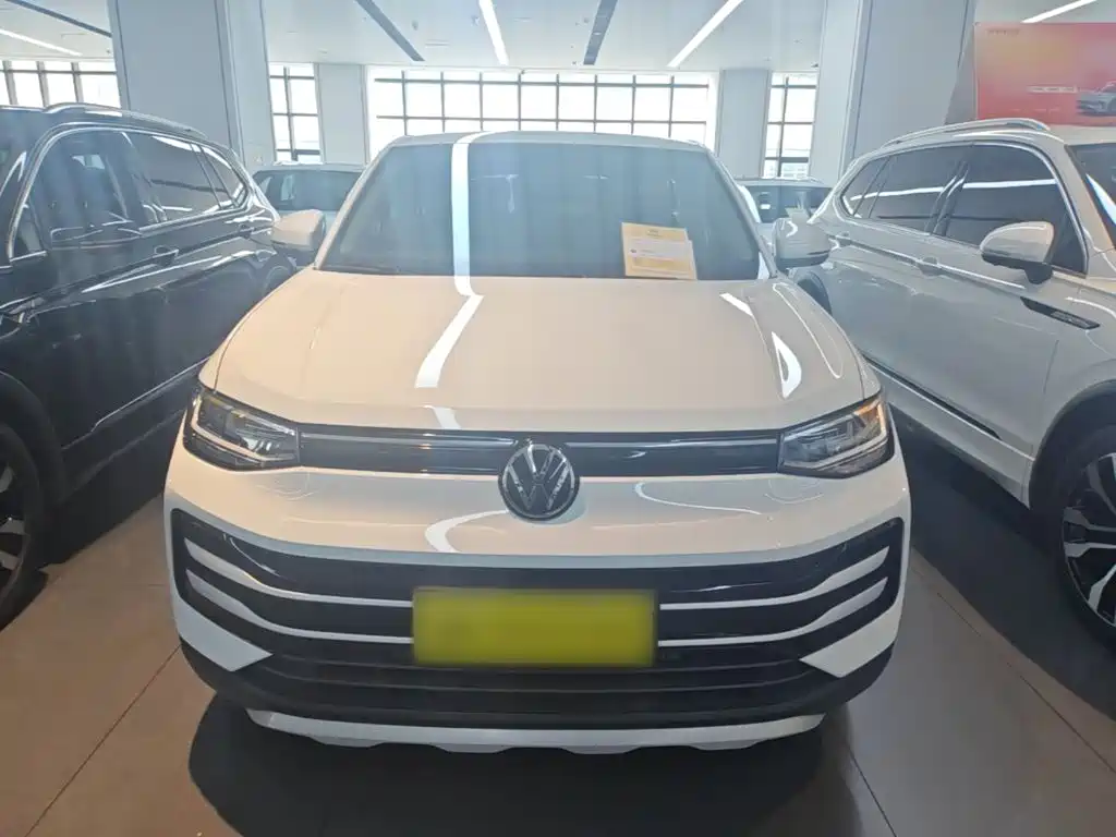 Volkswagen Tharu — миниатюра 3
