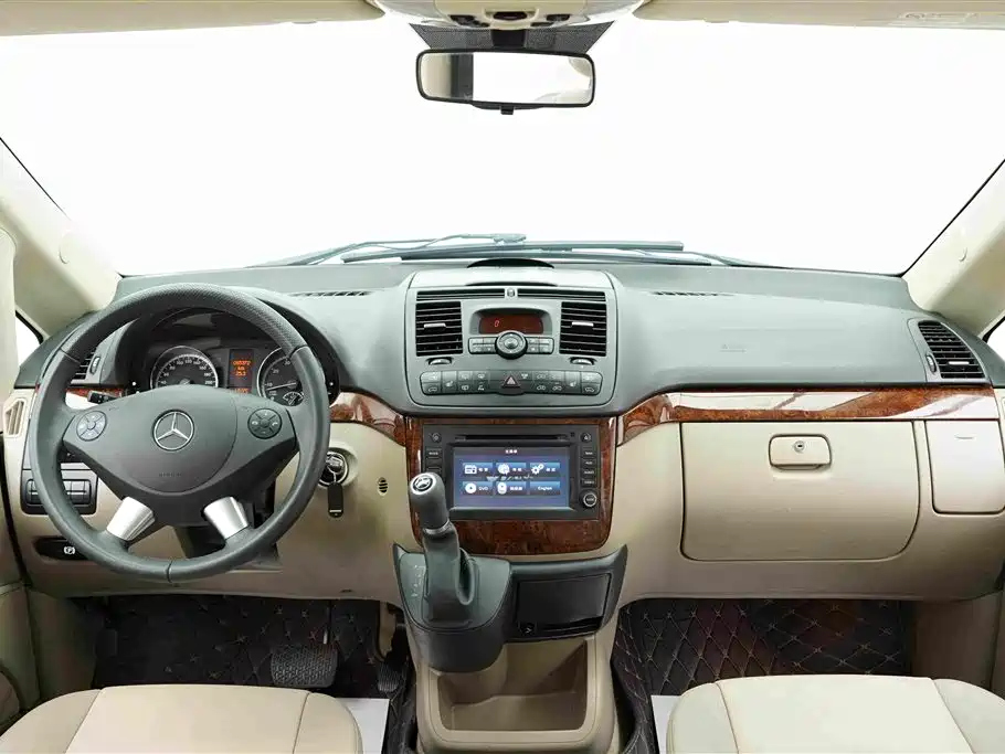 Mercedes-Benz Viano — миниатюра 27