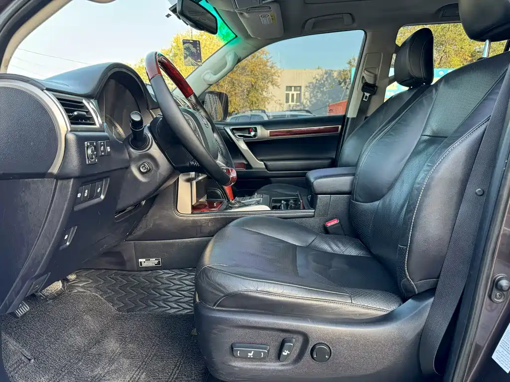 Lexus GX — миниатюра 4