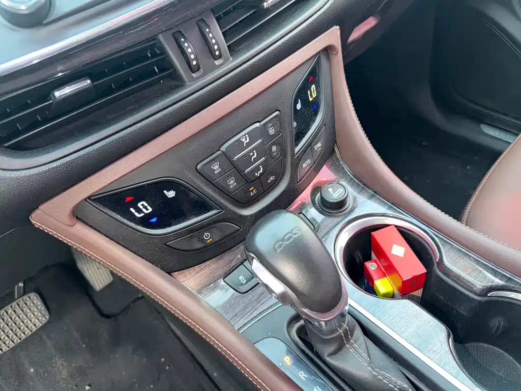 Buick Envision Plus — миниатюра 5