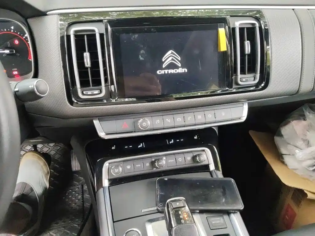 Citroen C6 — миниатюра 9