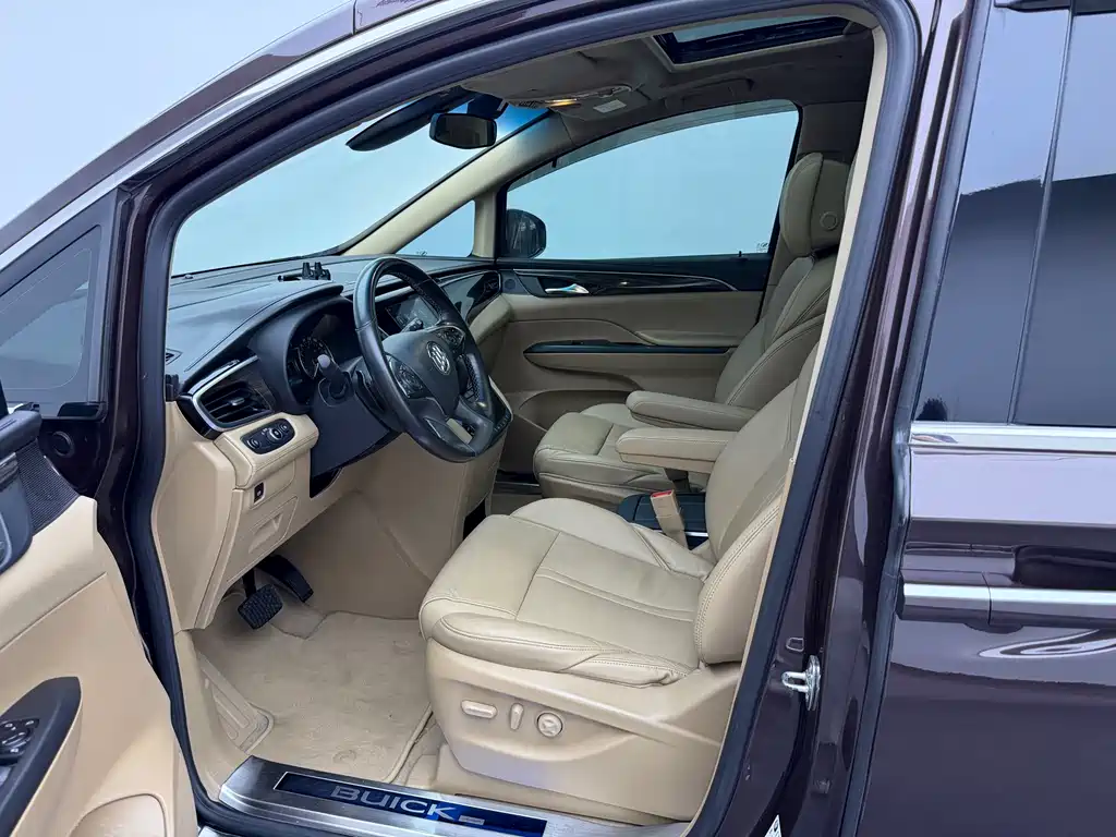 Buick GL8 — миниатюра 5