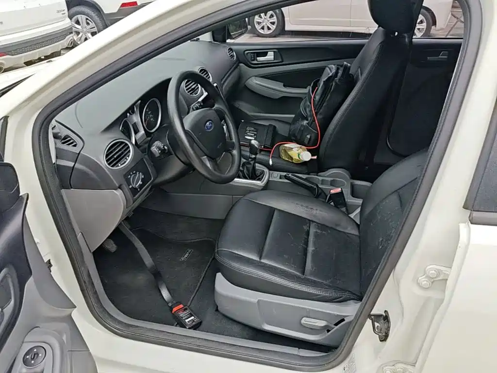 Ford Focus — миниатюра 15