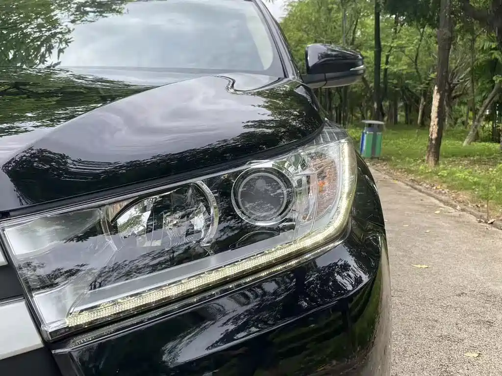 Toyota Highlander — миниатюра 14