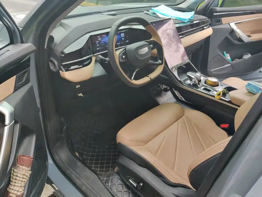 Geely Boyue L — миниатюра 9