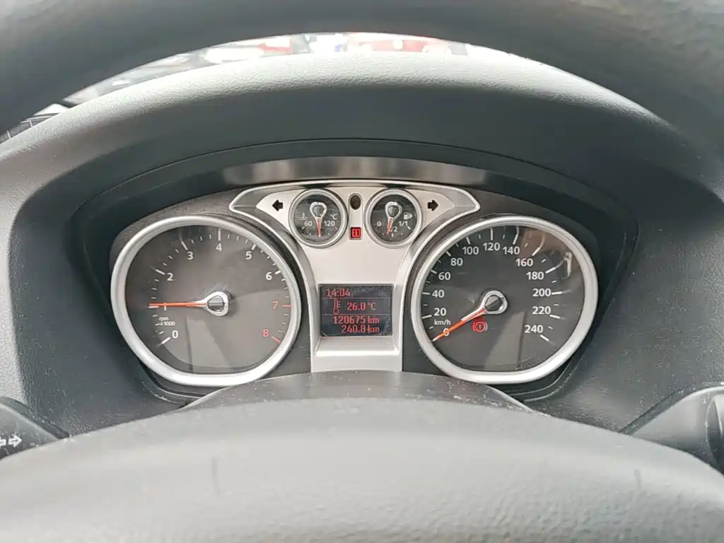 Ford Focus — миниатюра 12